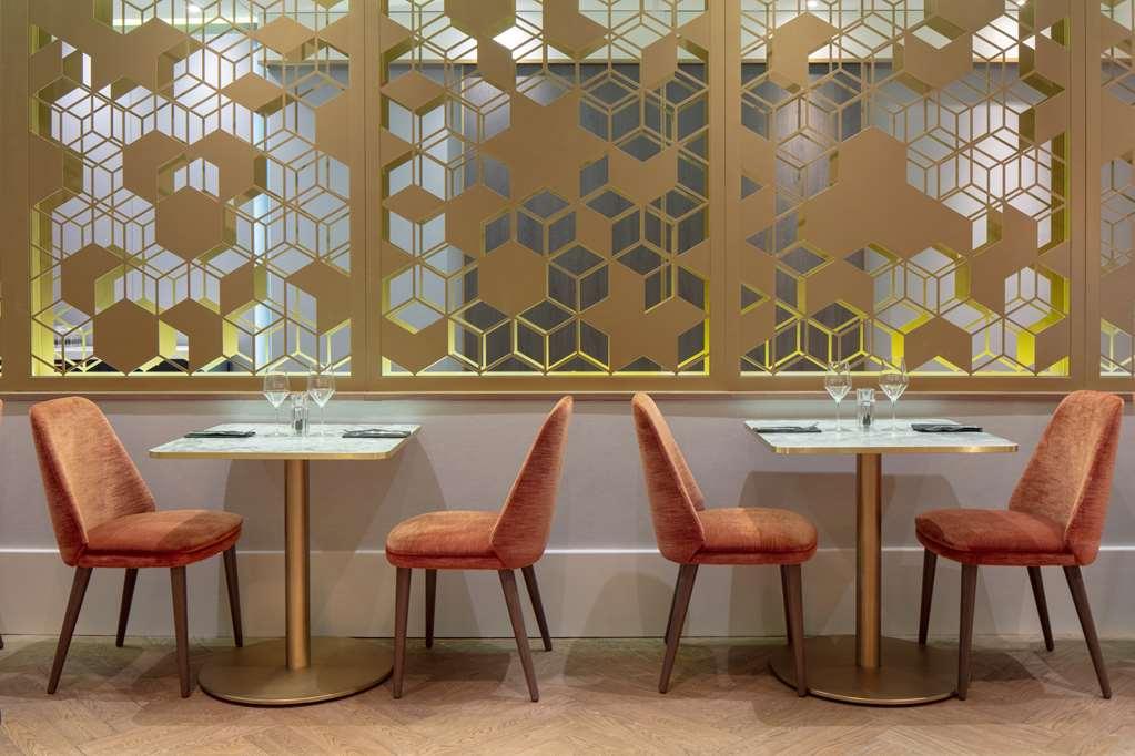 فندق Doubletree By Hilton London Elstree بورهاموود المطعم الصورة