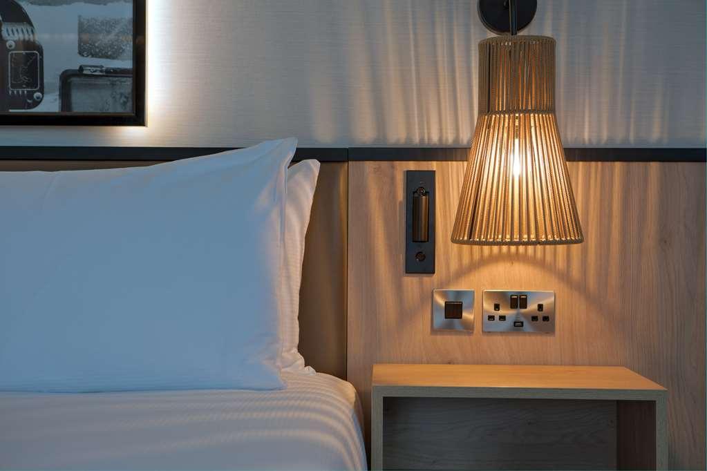 فندق Doubletree By Hilton London Elstree بورهاموود الغرفة الصورة
