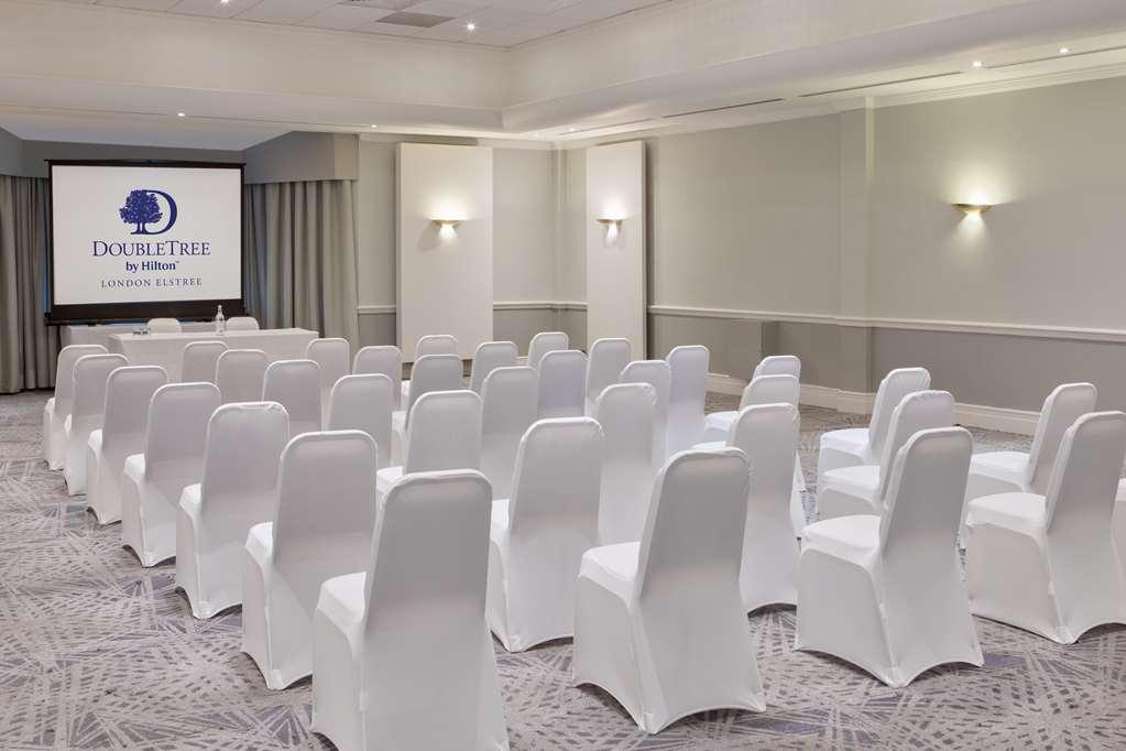 فندق Doubletree By Hilton London Elstree بورهاموود المرافق الصورة