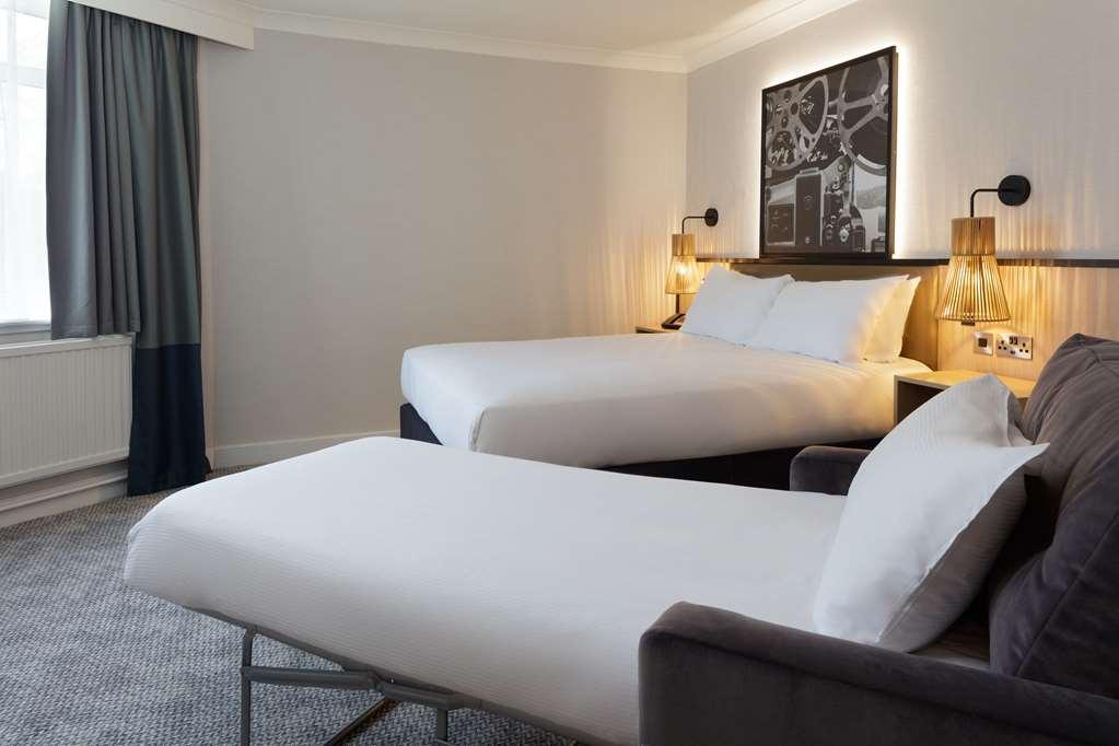 فندق Doubletree By Hilton London Elstree بورهاموود الغرفة الصورة