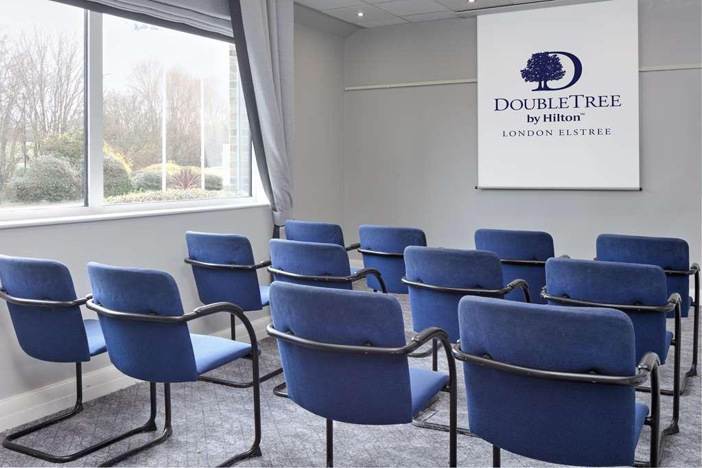 فندق Doubletree By Hilton London Elstree بورهاموود المرافق الصورة