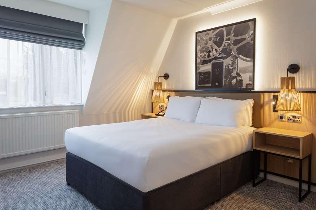 فندق Doubletree By Hilton London Elstree بورهاموود الغرفة الصورة